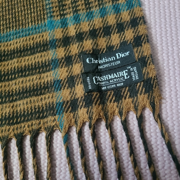 DIOR Cashmere Scarf - Picture 3 of 3